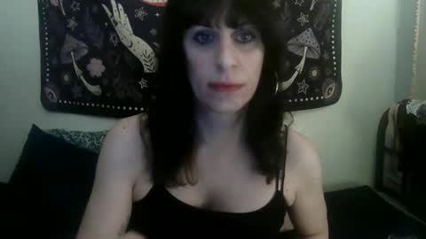 Snapshot of zeldasroom chatting on January 21, 12:57 am Zelda online show from January 21, 12:57 am