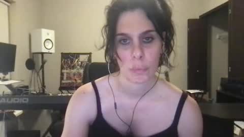 Snapshot of zeldasroom chatting on November 7, 1:16 am Zelda online show from November 7, 1:16 am