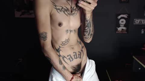 Snapshot of zeldrissss chatting on November 29, 6:11 pm Zeldris online show from November 29, 6:11 pm