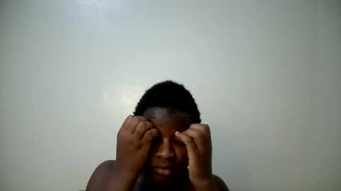 Snapshot of zellah chatting on February 14, 12:51 am zellah online show from February 14, 12:51 am