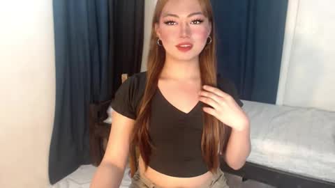 Snapshot of zemi_max chatting on December 18, 3:29 pm zemi_max online show from December 18, 3:29 pm