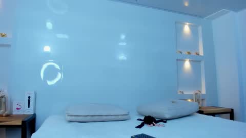 Snapshot of zenda_evans chatting on December 20, 4:30 am Zenda Evans online show from December 20, 4:30 am