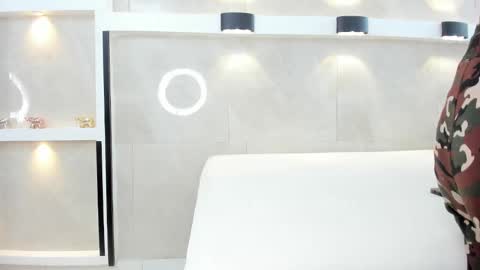 Snapshot of zenda_evans chatting on February 20, 4:09 am Zenda Evans online show from February 20, 4:09 am