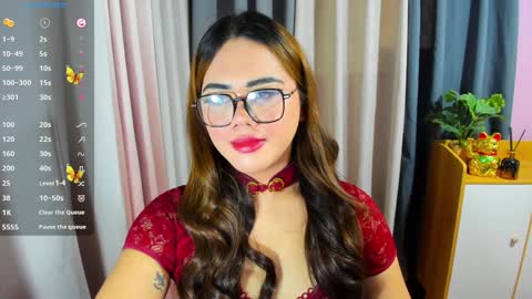 Snapshot of zendaya_amore chatting on December 14, 12:44 am Zendaya online show from December 14, 12:44 am