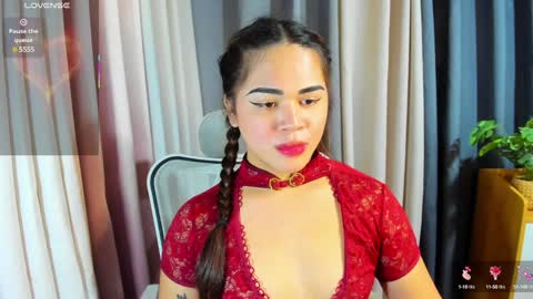 Snapshot of zendaya_amore chatting on February 1, 5:49 am Zendaya online show from February 1, 5:49 am