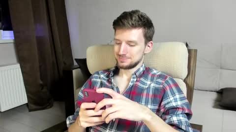 Snapshot of zepanl chatting on March 8, 10:45 pm Andrew online show from March 8, 10:45 pm