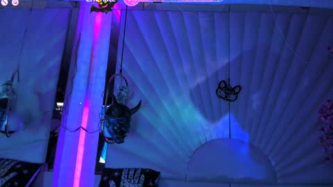    online show from December 1, 7:47 pm