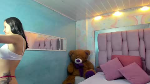 Snapshot of zephyra_angels1 chatting on January 5, 12:10 pm ZEPHYRA ANGELS online show from January 5, 12:10 pm