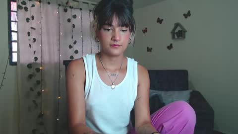 Snapshot of zero__o chatting on February 22, 7:47 pm ZERO online show from February 22, 7:47 pm