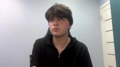 Snapshot of zeroflux_ chatting on December 16, 8:25 pm Arthur online show from December 16, 8:25 pm