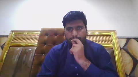 Snapshot of zes6363 chatting on December 1, 6:13 pm zes6363 online show from December 1, 6:13 pm