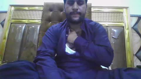 Snapshot of zes6363 chatting on December 3, 4:05 pm zes6363 online show from December 3, 4:05 pm