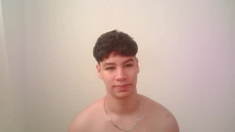 zeus_183 online show from April 5, 4:04 pm