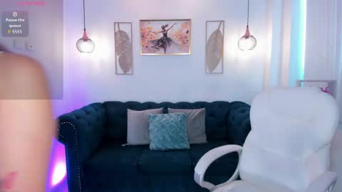 Zhara online show from May 24, 5:40 pm