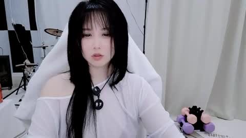 zhen online show from April 20, 9:05 pm