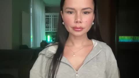 Nensi online show from December 2, 12:10 pm