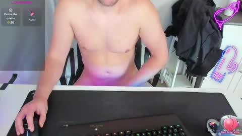 Snapshot of ziemlichflutschig chatting on December 20, 7:55 am ziemlichflutschig online show from December 20, 7:55 am