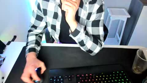 Snapshot of ziemlichflutschig chatting on January 6, 4:13 pm ziemlichflutschig online show from January 6, 4:13 pm