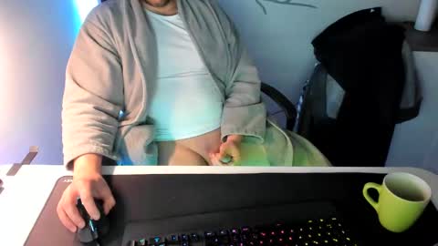 Snapshot of ziemlichflutschig chatting on January 21, 2:22 am ziemlichflutschig online show from January 21, 2:22 am