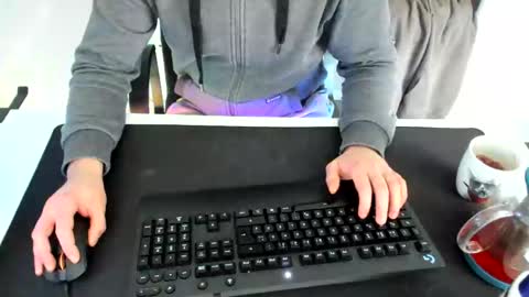 Snapshot of ziemlichflutschig chatting on January 24, 10:43 am ziemlichflutschig online show from January 24, 10:43 am