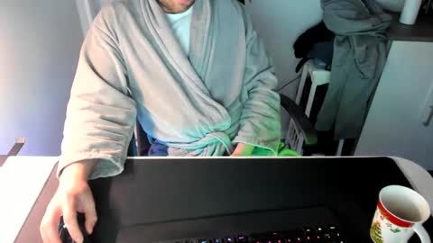 Snapshot of ziemlichflutschig chatting on February 7, 6:35 am ziemlichflutschig online show from February 7, 6:35 am