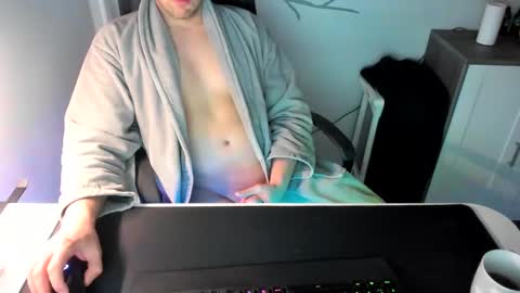 Snapshot of ziemlichflutschig chatting on February 10, 4:19 am ziemlichflutschig online show from February 10, 4:19 am