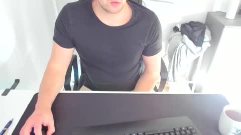 Snapshot of ziemlichflutschig chatting on March 3, 2:59 pm ziemlichflutschig online show from March 3, 2:59 pm