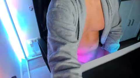 Snapshot of ziemlichflutschig chatting on September 30, 3:44 am ziemlichflutschig online show from September 30, 3:44 am