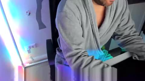 Snapshot of ziemlichflutschig chatting on October 2, 9:22 pm ziemlichflutschig online show from October 2, 9:22 pm