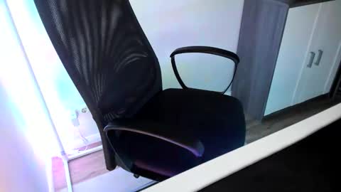 Snapshot of ziemlichflutschig chatting on October 16, 2:56 am ziemlichflutschig online show from October 16, 2:56 am