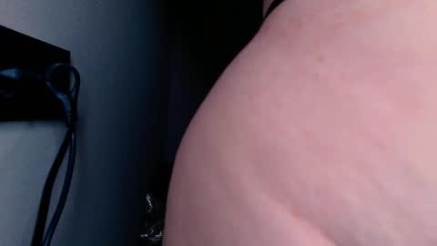 zinacorleone online show from December 9, 1:55 pm