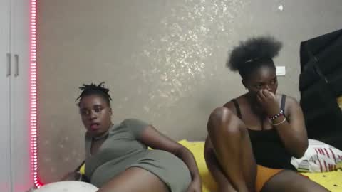 Zinadine online show from February 1, 7:23 pm