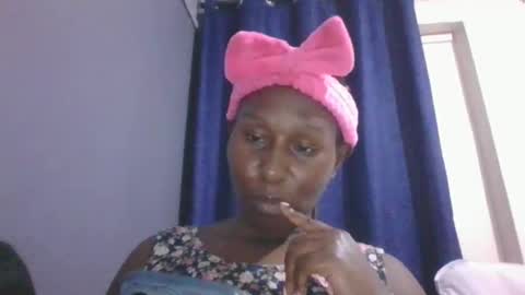Snapshot of zindzi chatting on October 13, 7:36 pm Miss Zindzi online show from October 13, 7:36 pm