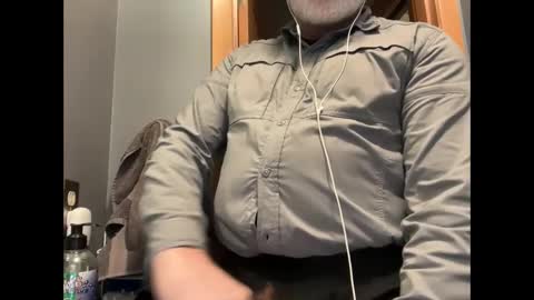 Snapshot of zinger283069 chatting on January 20, 8:40 pm zinger283069 online show from January 20, 8:40 pm