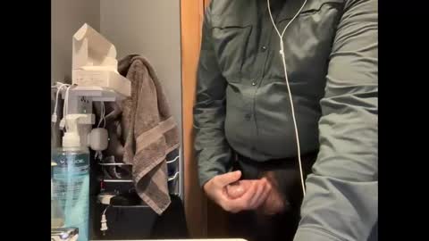 Snapshot of zinger283069 chatting on October 27, 5:06 pm zinger283069 online show from October 27, 5:06 pm