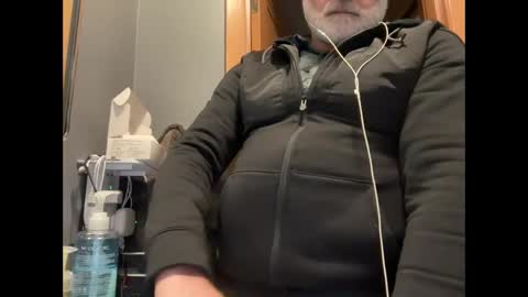 Snapshot of zinger283069 chatting on October 30, 8:09 pm zinger283069 online show from October 30, 8:09 pm