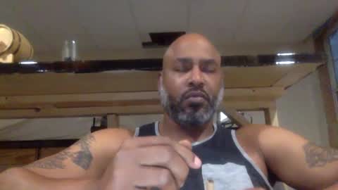 Snapshot of zionlion22 chatting on December 17, 10:43 pm zionlion22 online show from December 17, 10:43 pm