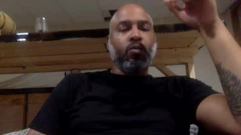 Snapshot of zionlion22 chatting on December 27, 2:14 am zionlion22 online show from December 27, 2:14 am