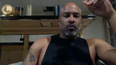Snapshot of zionlion22 chatting on September 19, 1:29 am zionlion22 online show from September 19, 1:29 am