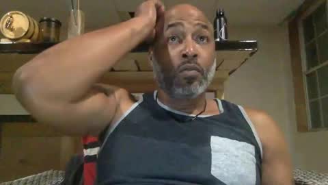 Snapshot of zionlion22 chatting on November 4, 1:27 am zionlion22 online show from November 4, 1:27 am