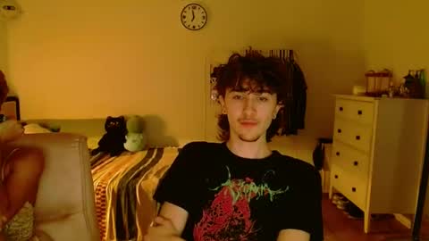 Snapshot of zipdown_ chatting on February 26, 11:59 pm zipdown online show from February 26, 11:59 pm