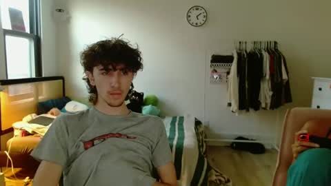 Snapshot of zipdown_ chatting on March 1, 10:10 pm zipdown online show from March 1, 10:10 pm