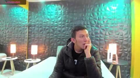 Snapshot of zoe_and_blake_ chatting on December 3, 3:52 am Zoe and blake online show from December 3, 3:52 am