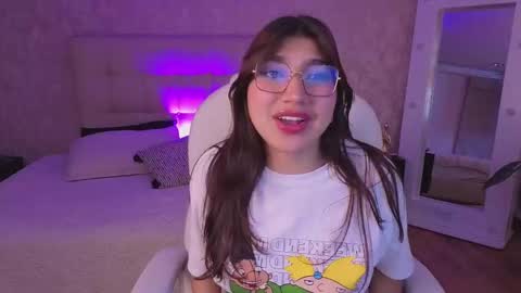 Snapshot of zoe_capelli chatting on September 27, 5:01 am zoe online show from September 27, 5:01 am