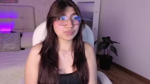 Snapshot of zoe_capelli chatting on September 30, 5:23 am zoe online show from September 30, 5:23 am