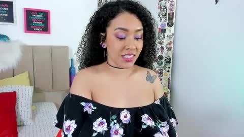 Zoe Gruber online show from January 19, 12:06 am