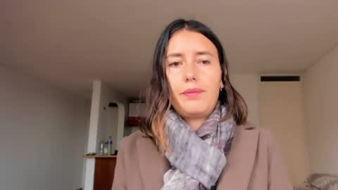 Snapshot of zoe_jeane_beker chatting on February 10, 8:31 pm ZOE online show from February 10, 8:31 pm