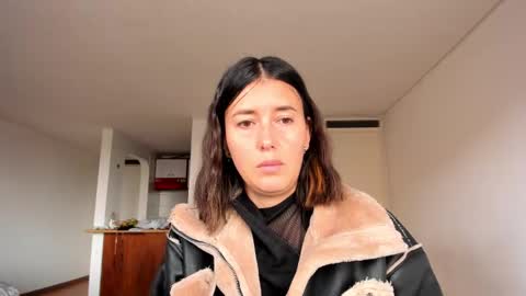 Snapshot of zoe_jeane_beker chatting on February 24, 9:09 pm ZOE online show from February 24, 9:09 pm