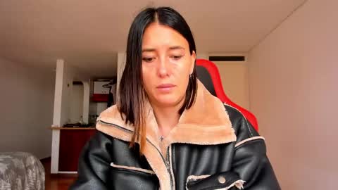 Snapshot of zoe_jeane_beker chatting on March 5, 8:42 pm ZOE online show from March 5, 8:42 pm