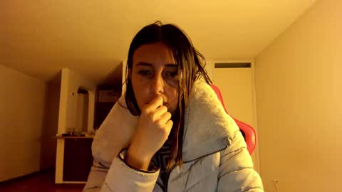 Snapshot of zoe_jeane_beker chatting on March 7, 1:53 am ZOE online show from March 7, 1:53 am